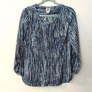 Anne Klein Women's Blue & White Long Roll Tab Sleeve Blouse. Size Medium